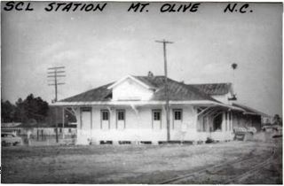 norman-martin-north-carolina-nc-mount-olive-0003.jpg, Mount Olive, North Carolina : norman-martin-north-carolina-nc-mount-olive-0003.jpg [1803066-4320210]